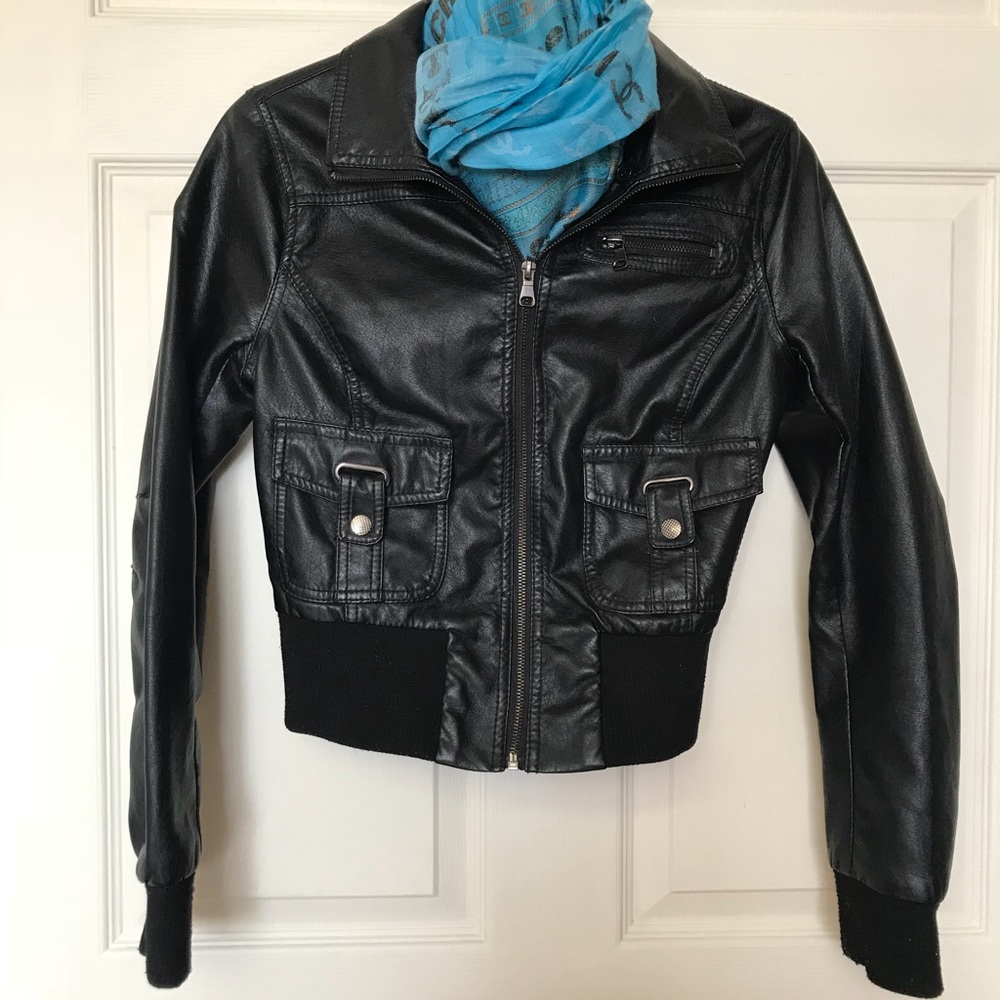 Black jacket - Picture 2 of 3
